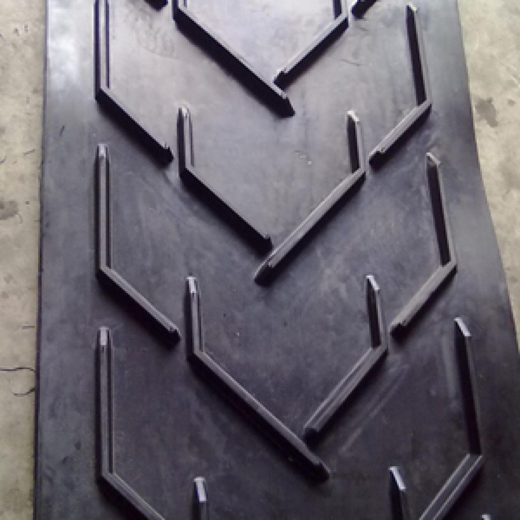 Roughtopconveyorbelting